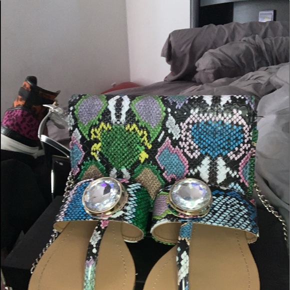 Purse/sandal combo - Picture 1 of 3
